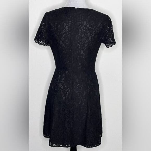 UEC J. CREW BLACK FLORAL LACE FIT & FLARE DRESS SZ 10 - Picture 2 of 11